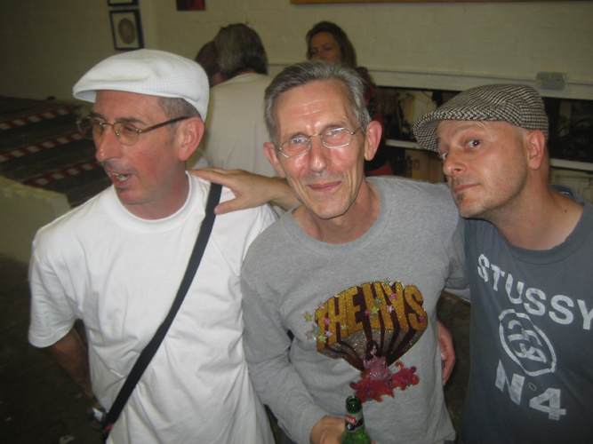 Viewer at show